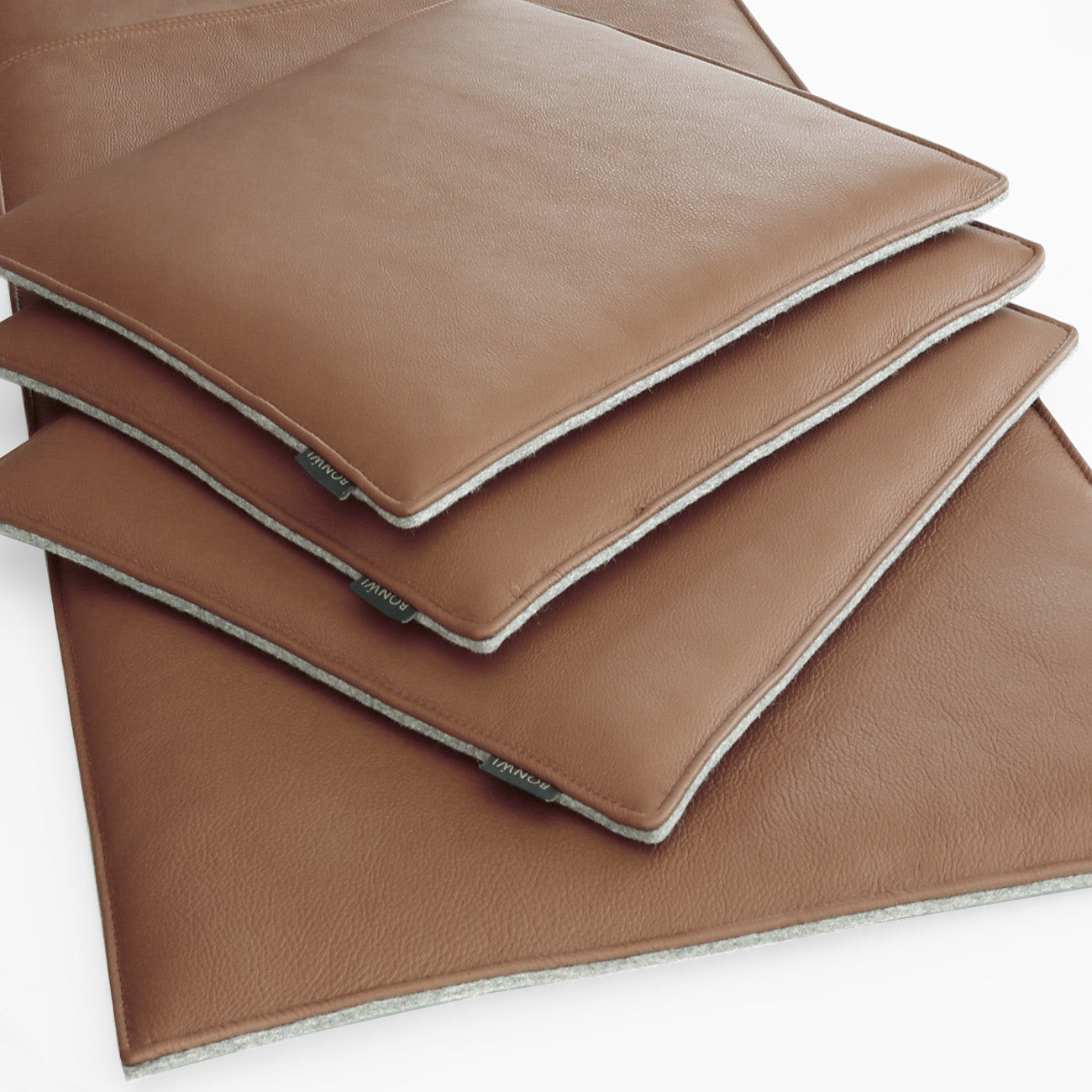 Bankauflage Atlantida Aus Leder Gepolstert BONWI Interieur Design bankauflage-atlantida-aus-leder-gepolstert-bonwi-interieur-design
