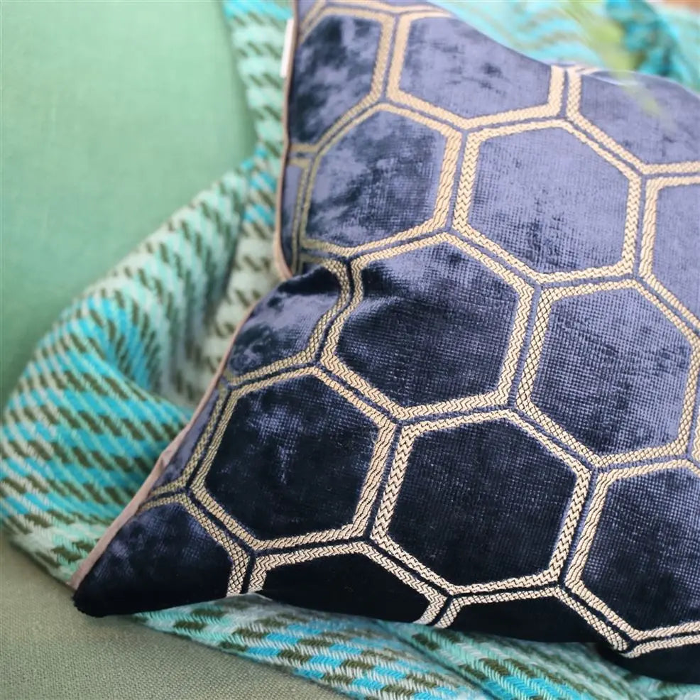 Designersguild - Manipur Midnight Kissen