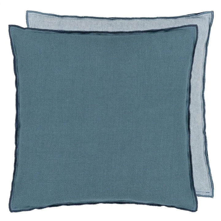 Designers Guild - Brera Lino Midnight & Chambray Kissen