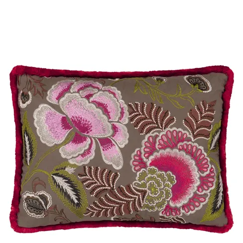 Designersguild - Rose De Damas Embroidered Cranberry Kissen