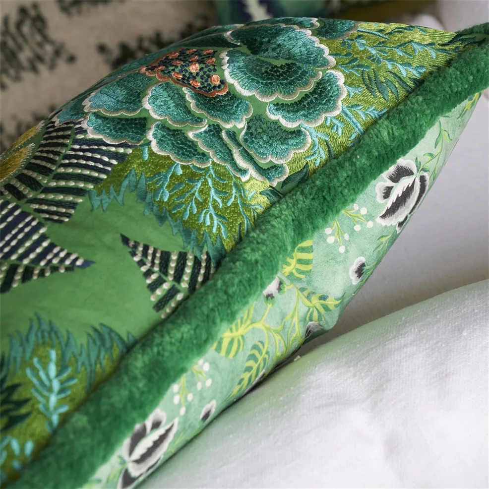 Designersguild - Rose De Damas Embroidered Jade Kissen