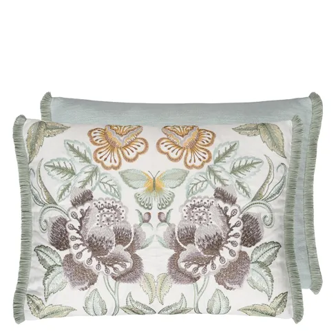 Designers Guild - Isabella Embroidered Cameo Kissen