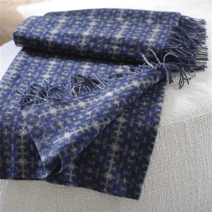 Designers Guild - Pembroke Cobalt Merino Wolle Decke