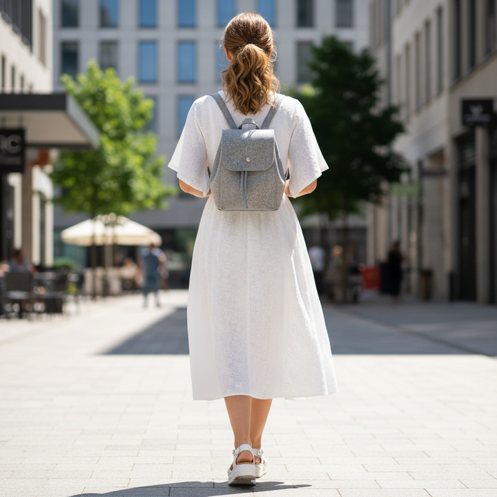 Kleiner Rucksack BONWI aus 100% Wollfilz