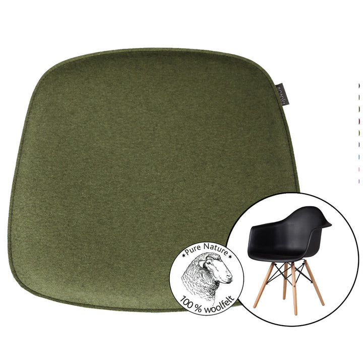 Sitzkissen aus Wollfilz für Eames Armchair von Vitra in dunkelgrün.